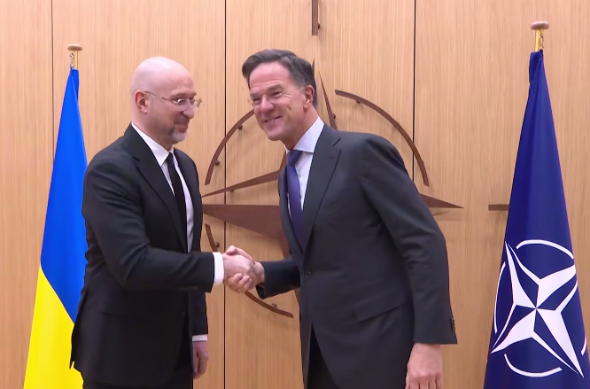 Шмигаль у Брюсселі обговорив із Рютте посилення ППО та потреби фронту Шмигаль у Брюсселі обговорив із Рютте посилення ППО та потреби фронту